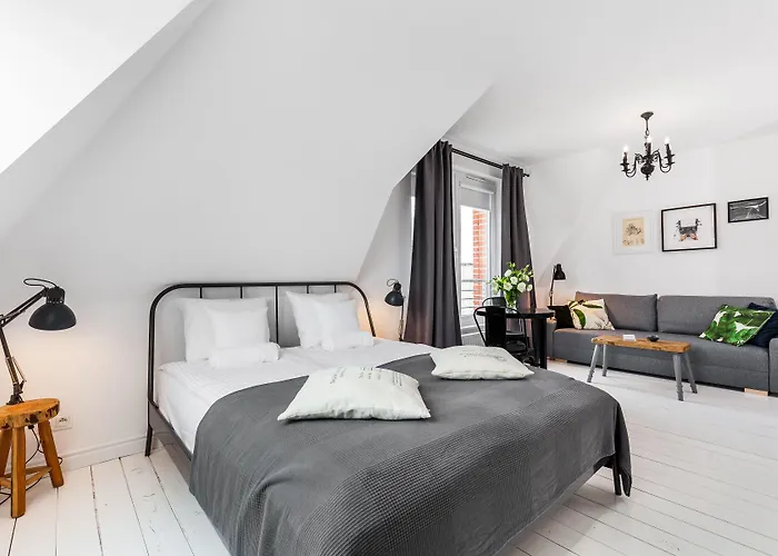 Tartaczna 3 Old Town Апартаменты *